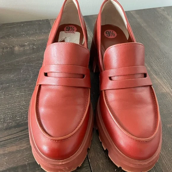 Marc Fisher 9.5 Latika lug sole penny loafer chunky platform burnt red/orange - Picture 13 of 16